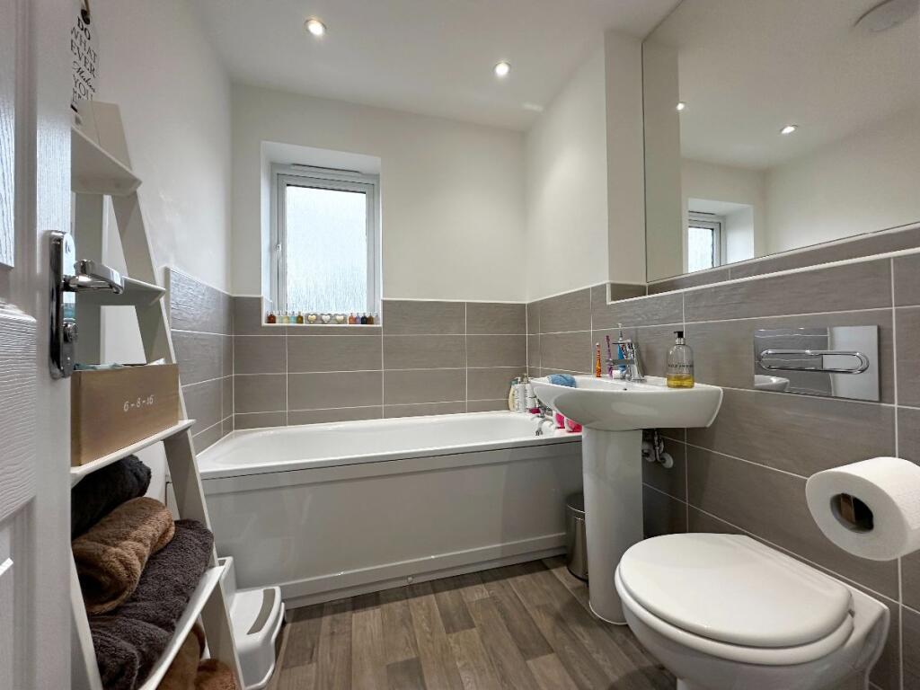 Additional image 12 of Pease Close, Heathcote, Warwick