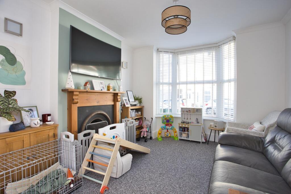 Additional image 12 of Fernbank Crescent, Folkestone, CT19