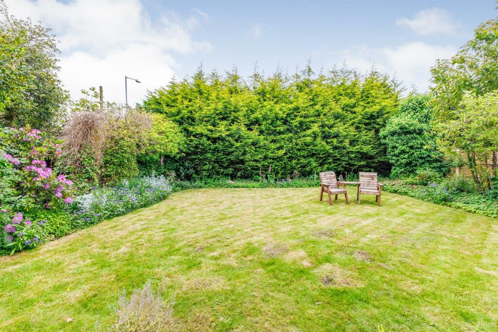 Additional image 25 of Nuneaton Road, Bulkington