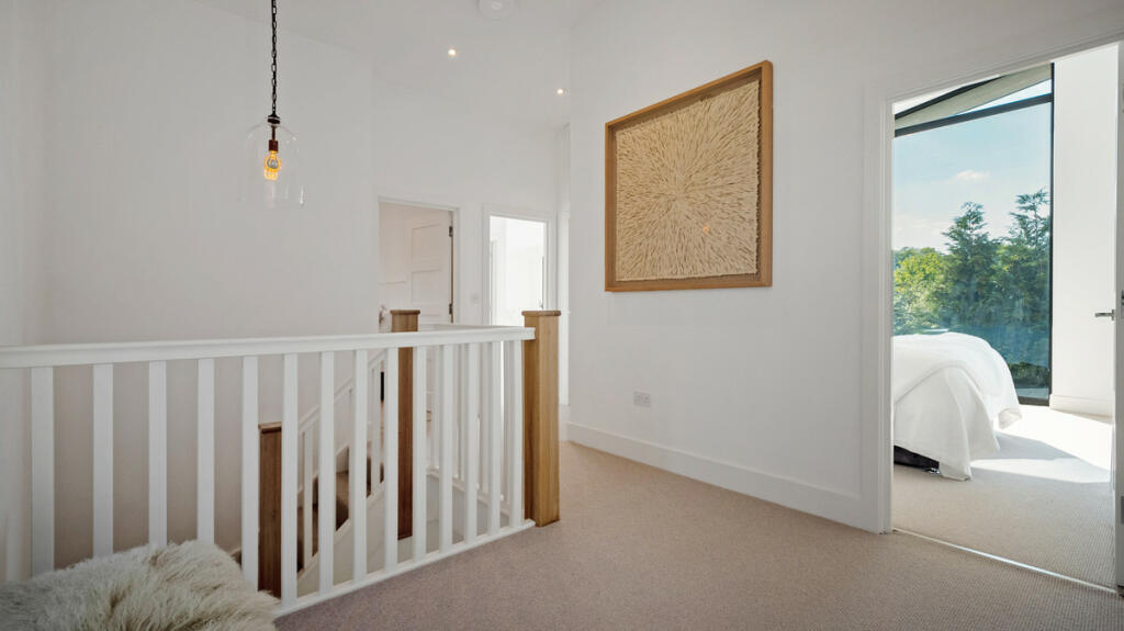 Additional image 14 of Riverside Off Tiddington Road, Stratford Upon Avon, Warwickshire. CV37 7BD