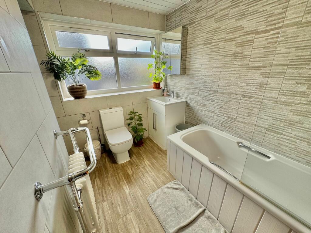 Additional image 31 of Magyar Crescent, Nuneaton, CV11