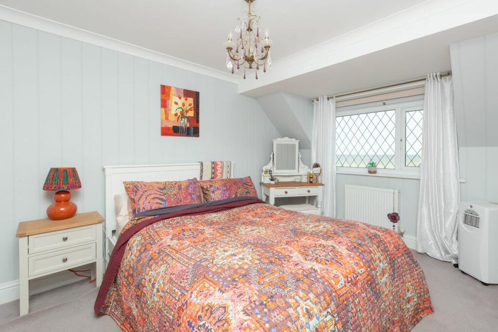 Additional image 16 of The Parade, Birchington, CT7