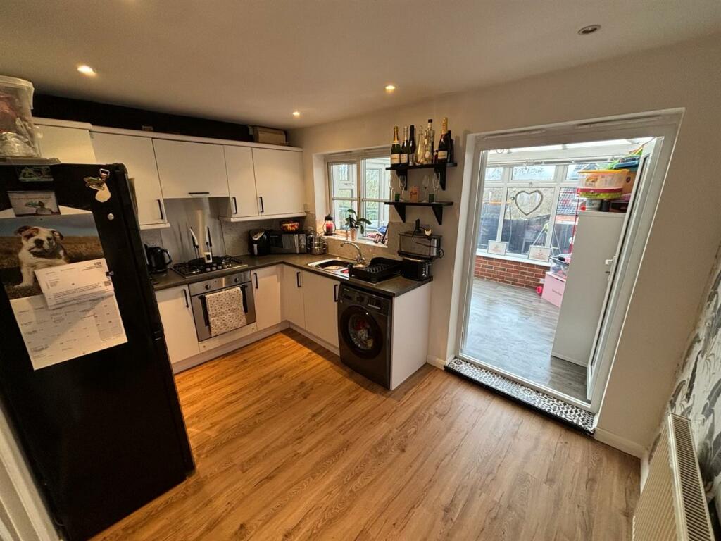 Additional image 3 of Anchor Close, Swadlincote