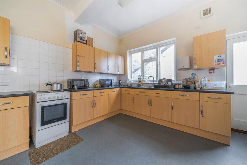 Additional image 6 of The Avenue, Gravesend, Kent