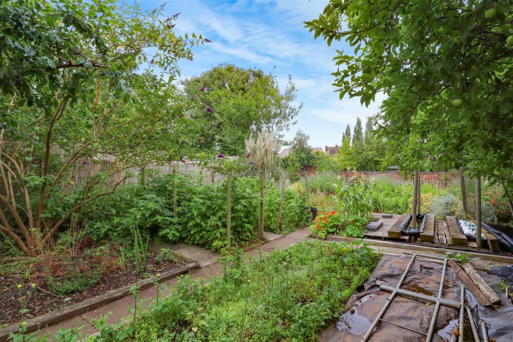 Additional image 31 of Stivichall Croft, Coventry