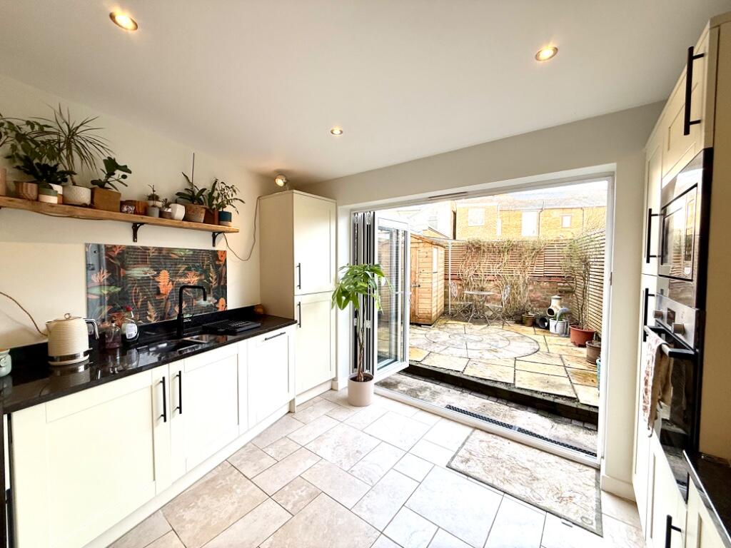 Additional image 7 of Sanctus Road, Stratford-Upon-Avon, Warwickshire, CV37