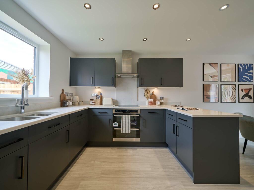 Additional image 5 of Sonnet Park, 
Banbury Road, 
Stratford-upon-Avon, 
Warwickshire, 
CV37 7GY