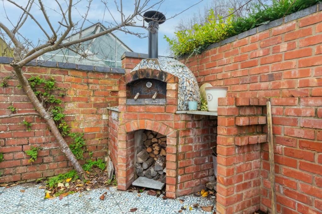 Additional image 37 of Castle Road, Kenilworth