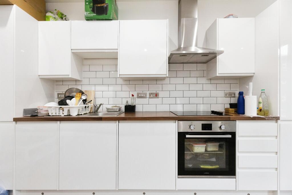 Additional image 3 of Woodside Park, Rugby