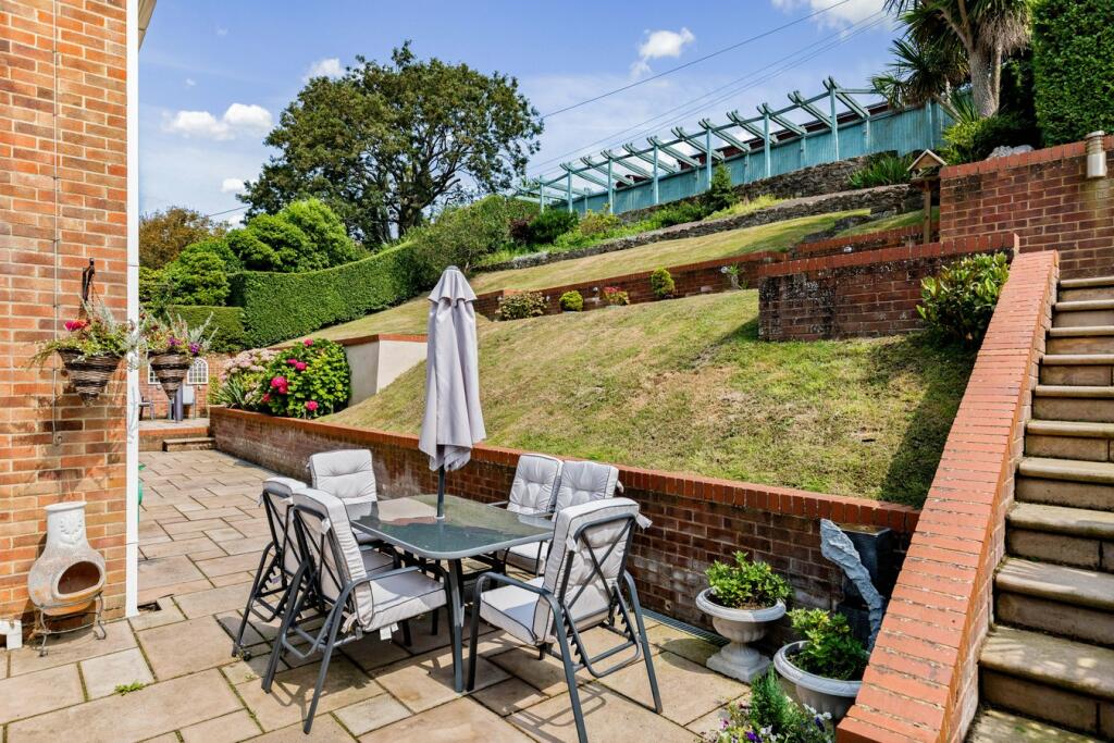 Additional image 27 of Radnor Cliff Crescent, Folkestone, CT20