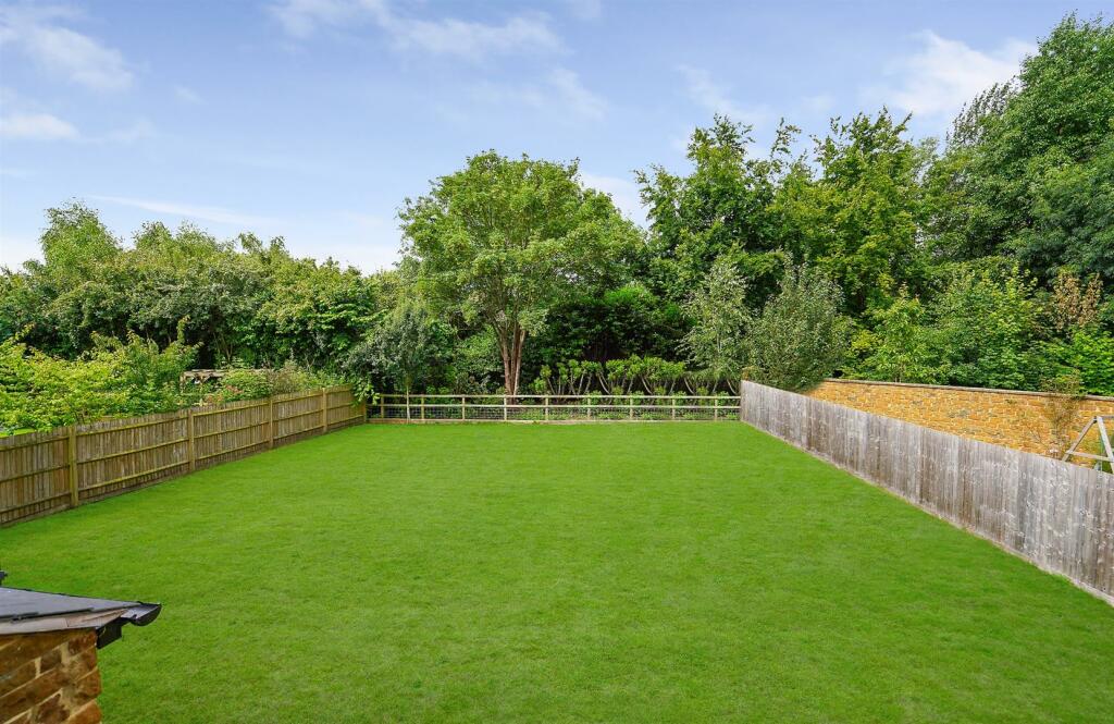 Additional image 24 of Manor Farm Court, Priors Marston