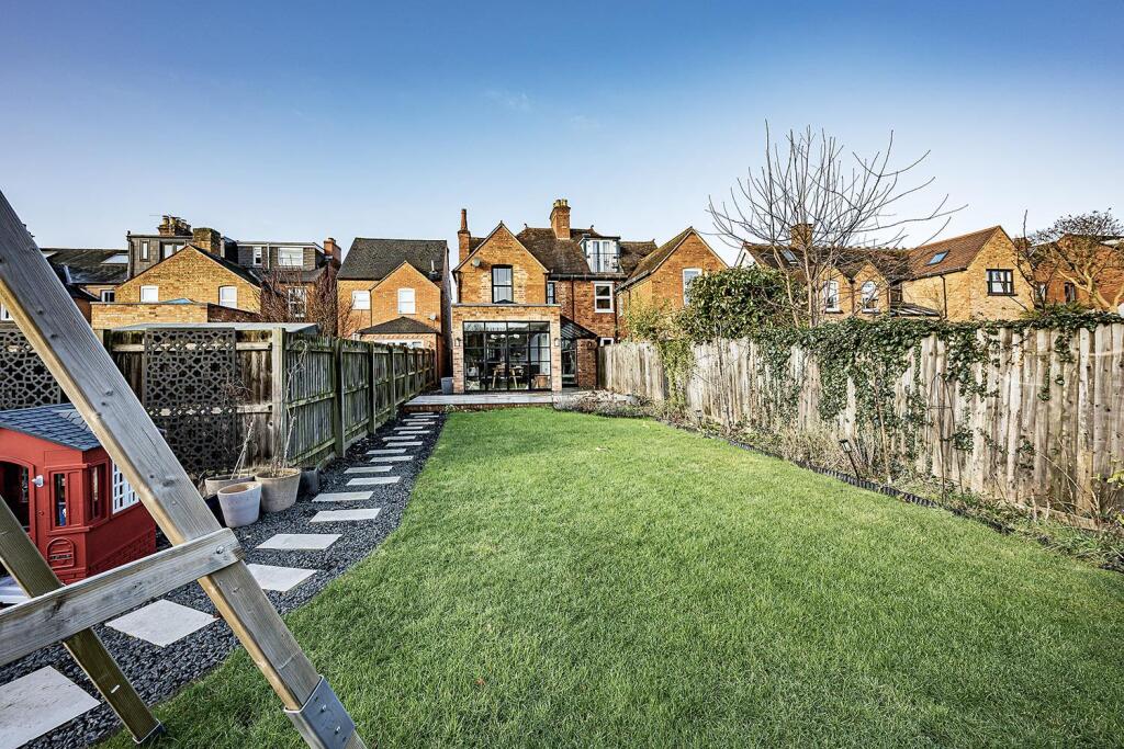 Additional image 27 of Percy Street, Stratford-Upon-Avon