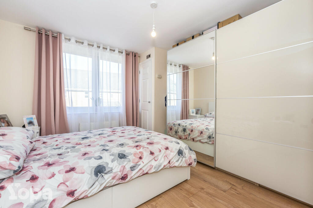 Additional image 17 of Wrotham Road, Gravesend, DA11