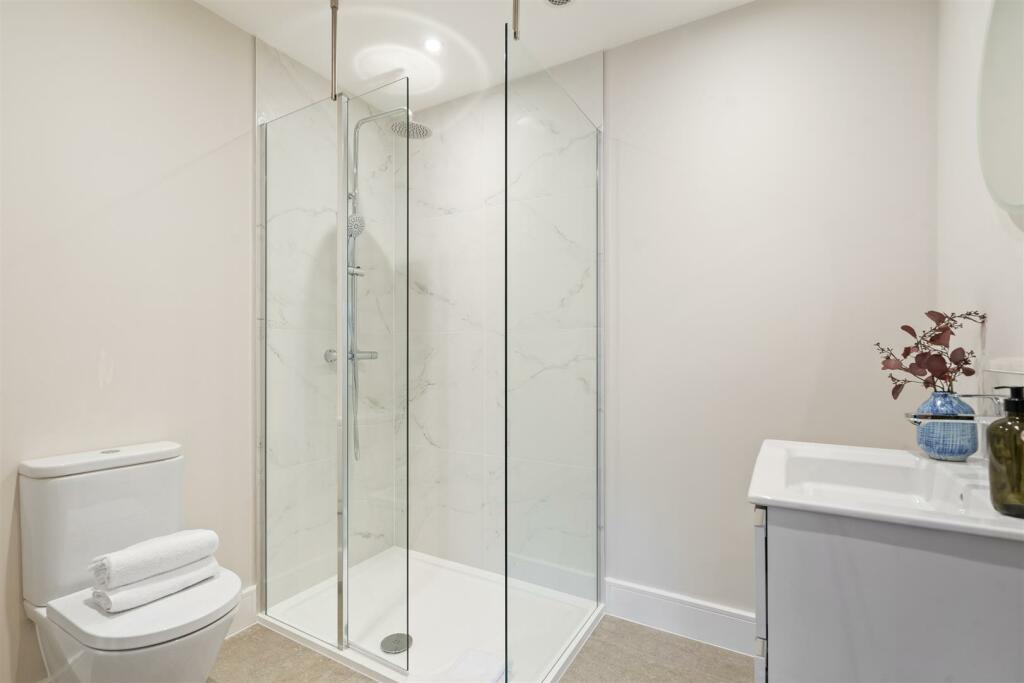 Additional image 13 of Banbury Road, Gaydon