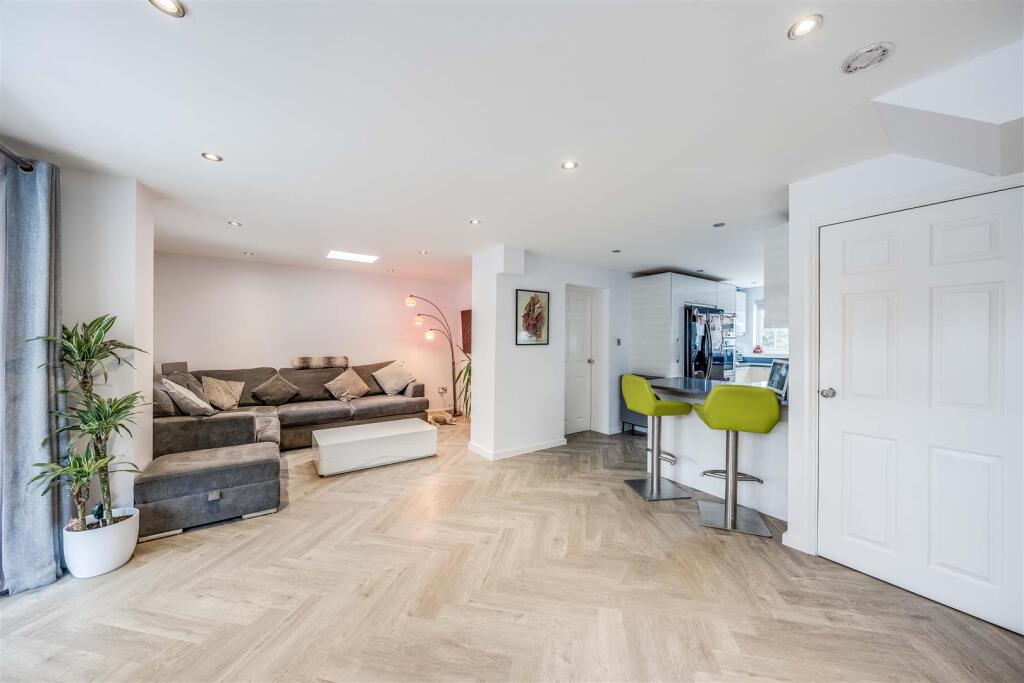 Additional image 3 of Alfriston Close, Braeburn Park, Dartford, Kent