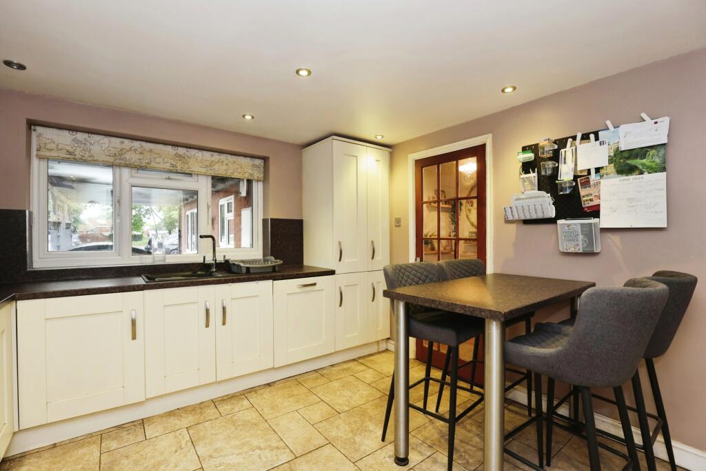 Additional image 9 of Langcliffe Avenue, Warwick, CV34