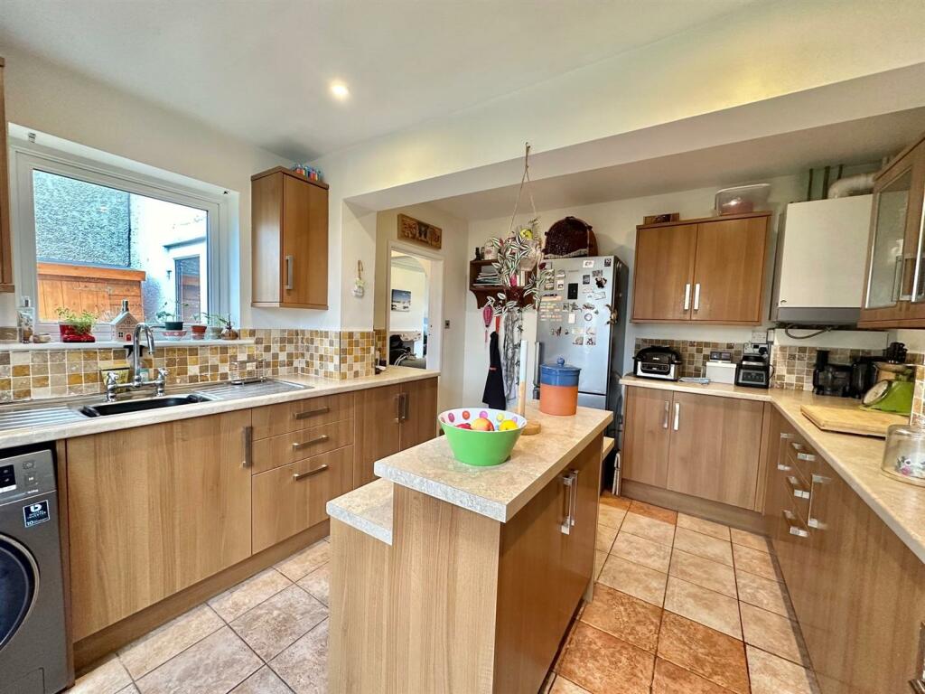 Additional image 12 of Chestnut Avenue, Shavington, Cheshire