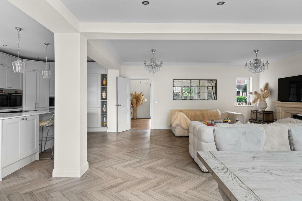 Additional image 14 of Hampstead Drive, Wychwood Park, Weston