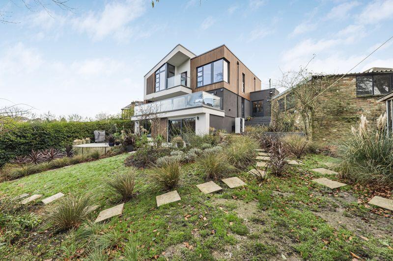 Additional image 43 of Hill Crescent, Bexley