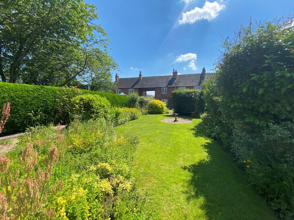 Additional image 19 of Hoon Ridge, Hoon Lane, Hilton