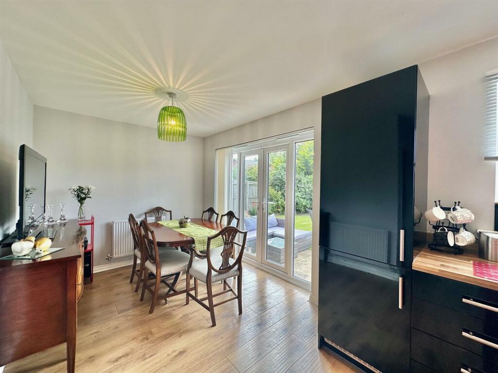 Additional image 8 of Oaks Close, Aston, Cheshire