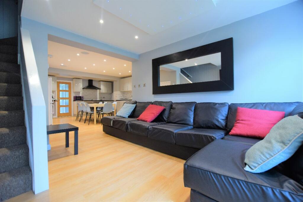 Additional image 5 of 7 Bed Student Home - 91 Tenterden Drive