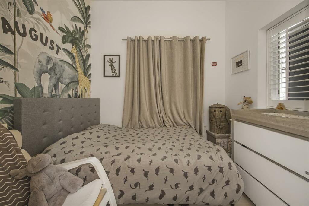 Additional image 9 of Carmichael Avenue, Greenhithe