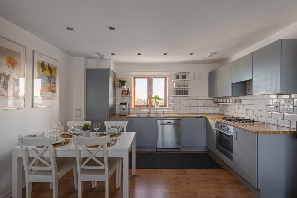 Additional image 5 of Hawkins Avenue, Gravesend, Kent, DA12 5NB