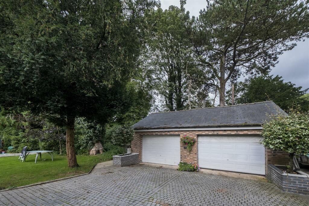 Additional image 45 of Park Lane, Hartford, Cheshire