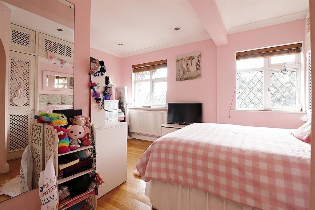 Additional image 21 of Shepherds Lane, Dartford