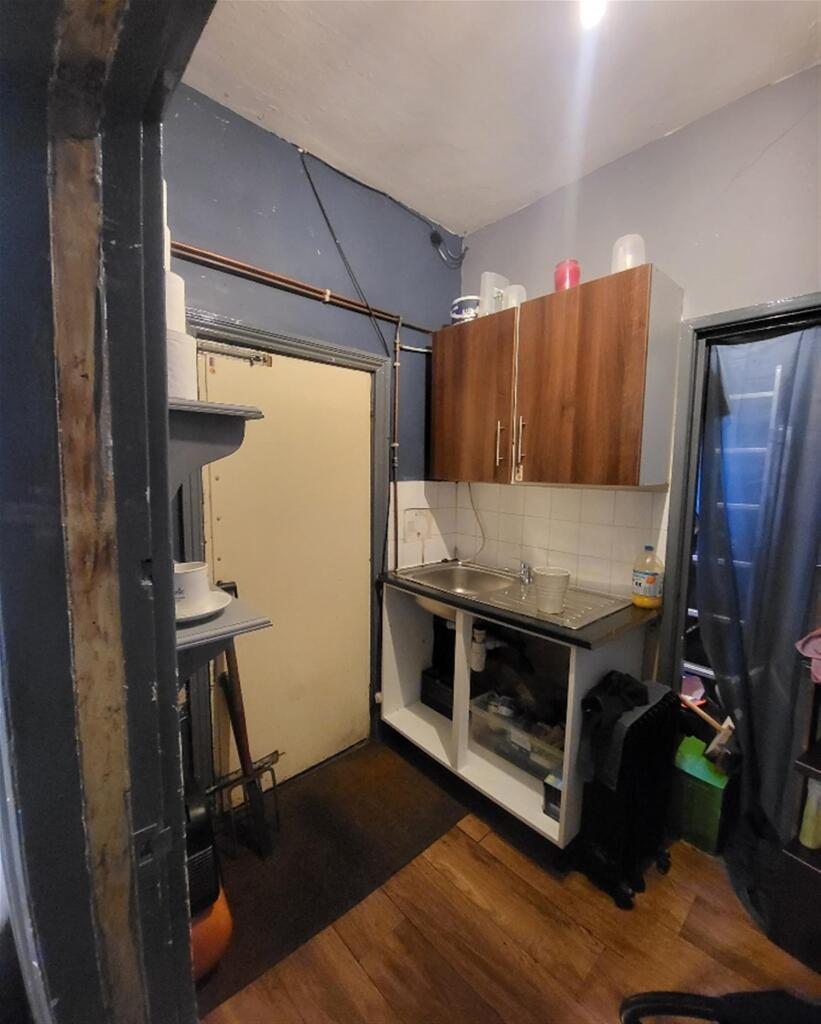 Additional image 14 of A POPULAR BARBERSHOP, Cheshire