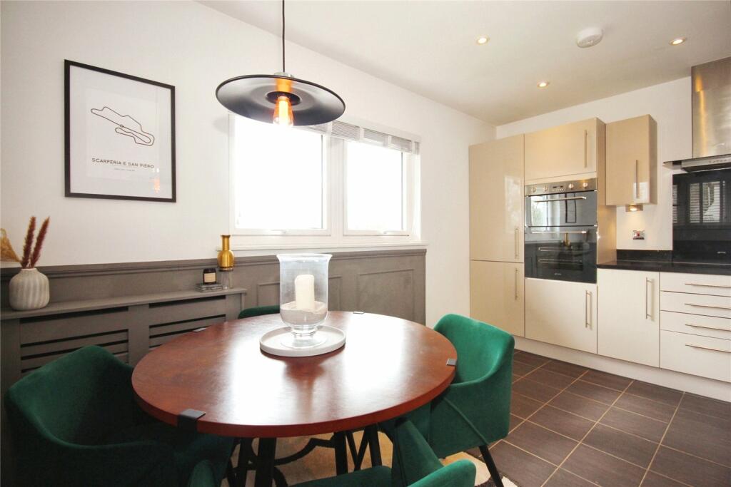 Additional image 11 of Andrews Close, Warwick, Warwickshire, CV34