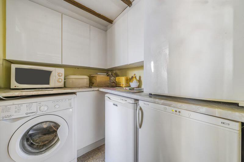 Additional image 14 of Postling