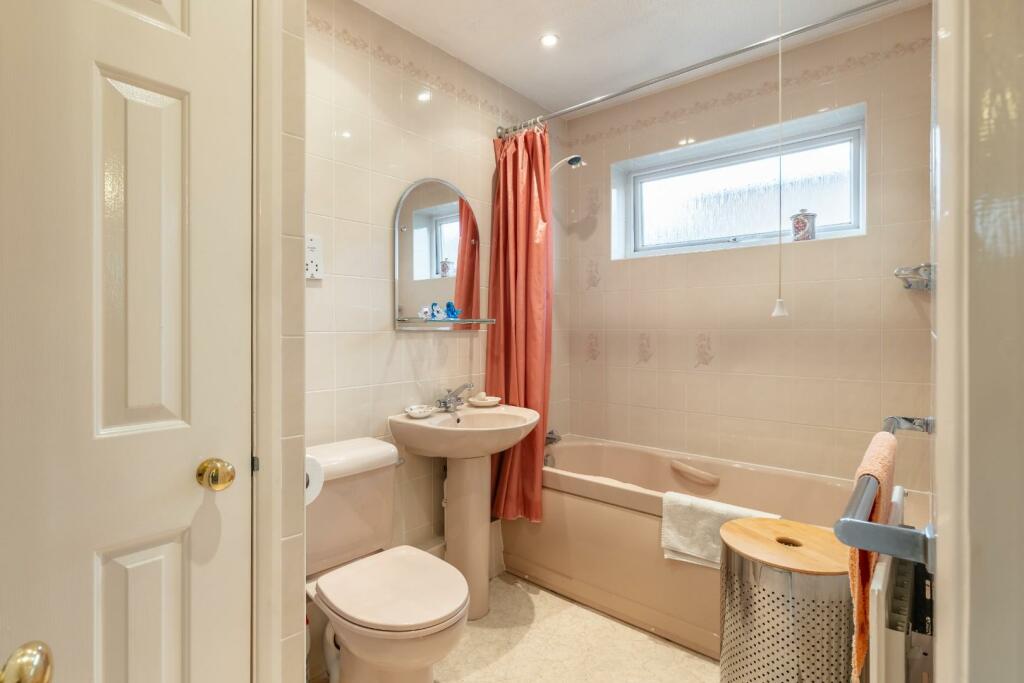 Additional image 22 of Warren Close, Royal Leamington Spa