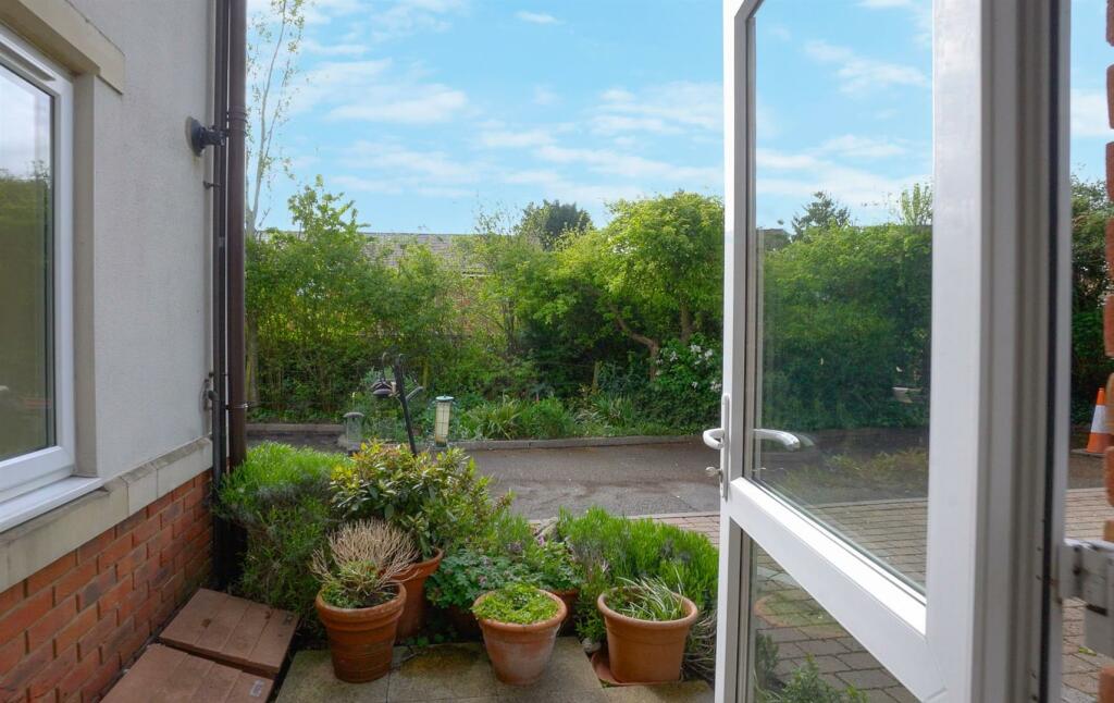 Additional image 28 of Main Street, Tiddington