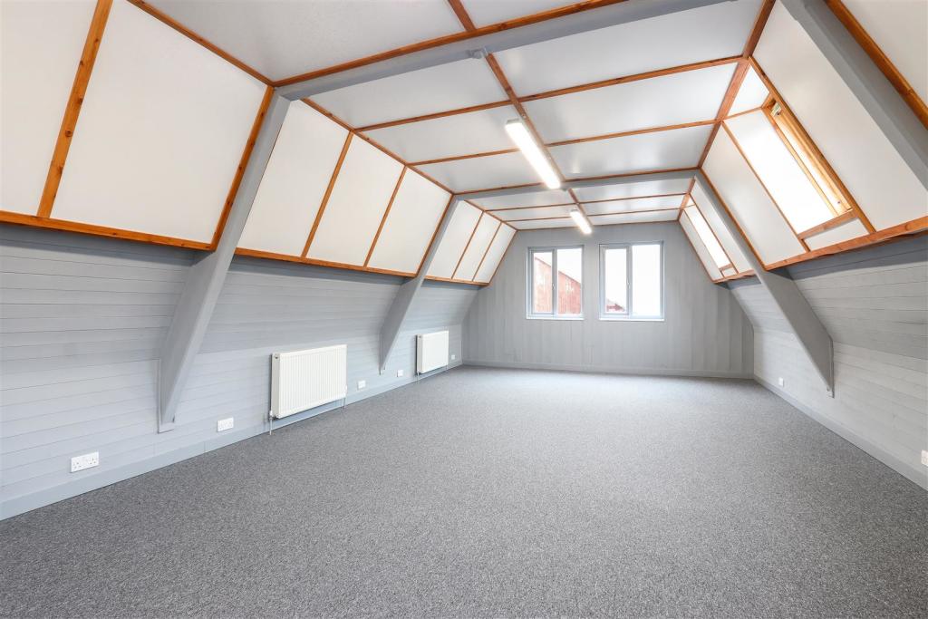 Additional image 10 of Holt Lane