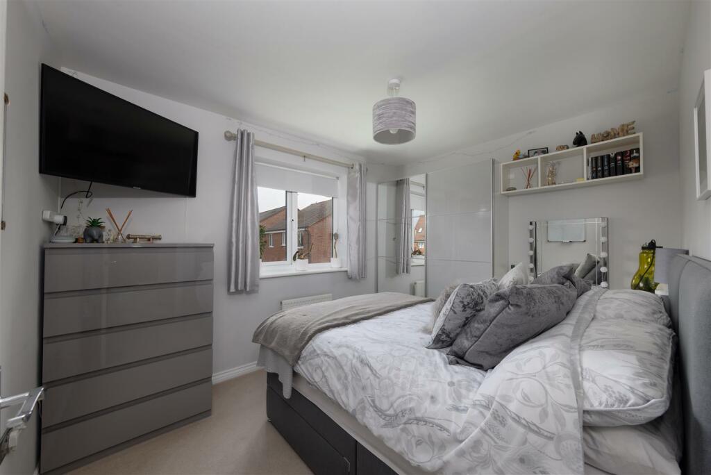 Additional image 18 of Brackley Crescent, Warwick