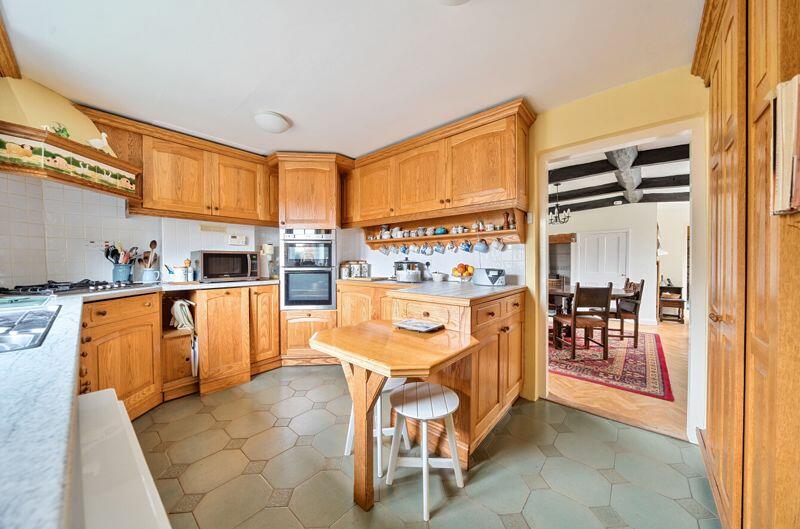 Additional image 6 of Ware, Ash