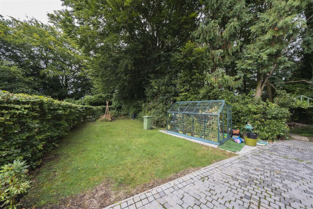 Additional image 48 of Park Lane, Hartford, Cheshire