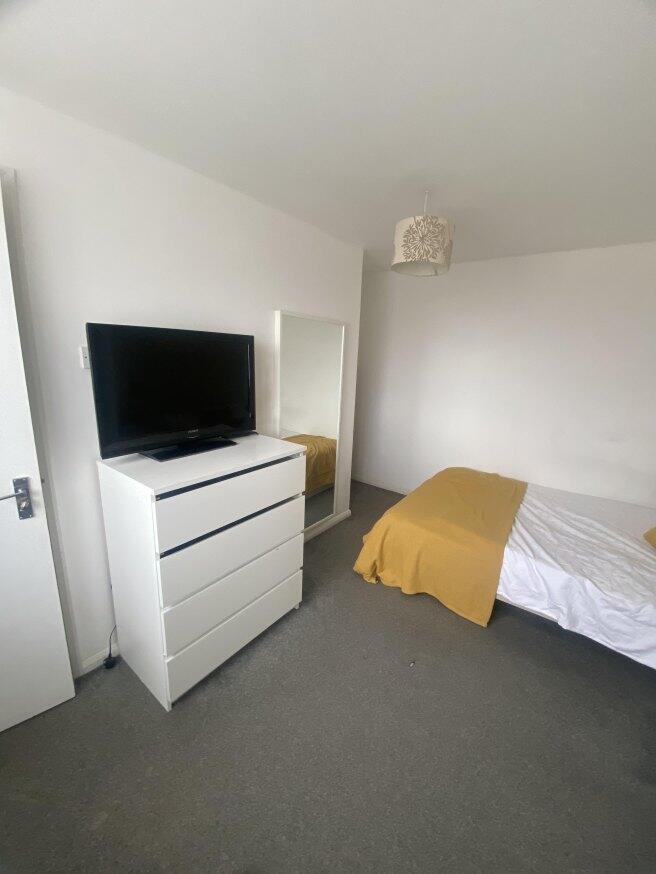 Additional image 4 of Brabourne Close