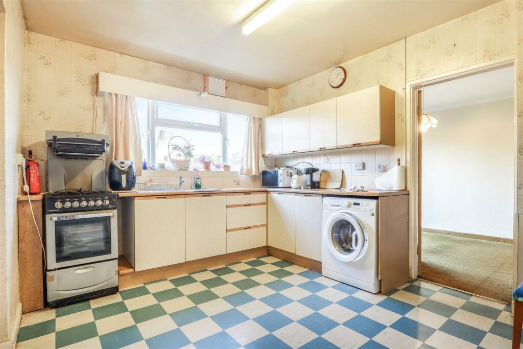 Additional image 7 of Sunningdale Avenue, Kenilworth