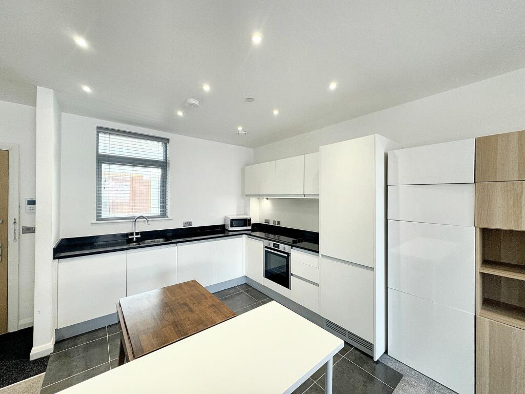 Additional image 5 of Corporation Street, The Co-Operative, CV1