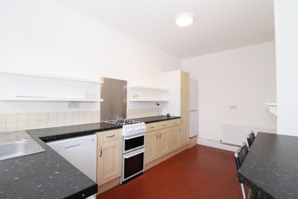 Additional image 14 of Warwick Road, Leek Wootton, Warwick