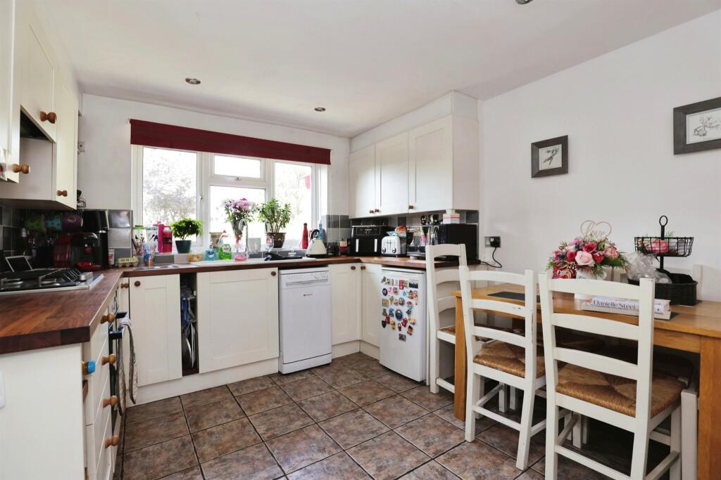 Additional image 4 of Marton Road, Long Itchington, Southam