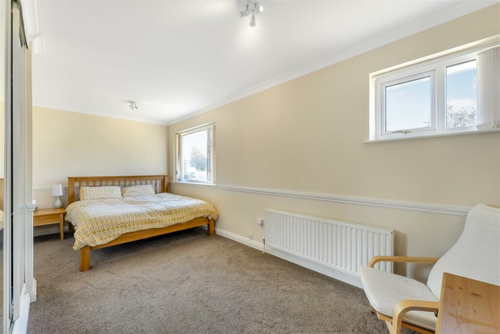 Additional image 16 of Rugby, Broadwell,