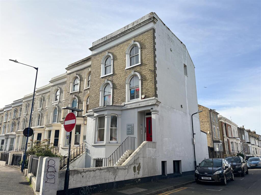 Additional image 7 of Wrotham Road, Gravesend