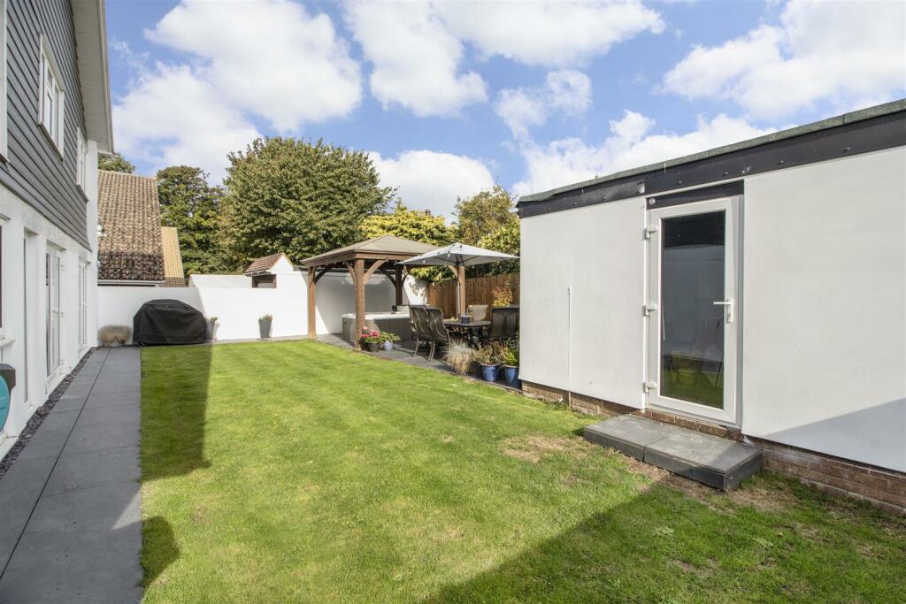 Additional image 10 of Fairlight Cross, Newbarn