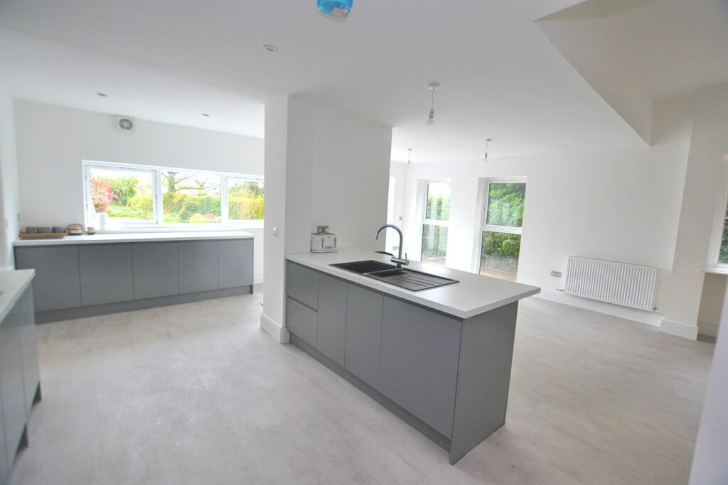 Additional image 28 of Middlewich Road, Holmes Chapel