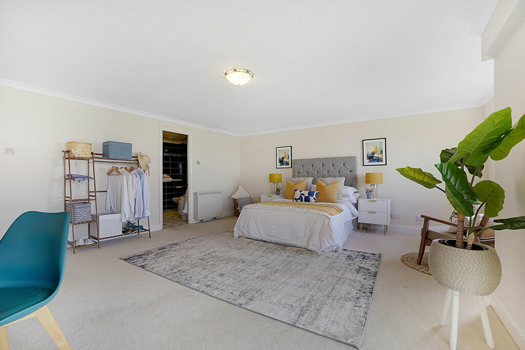 Additional image 14 of Marine Point CT20 2TX