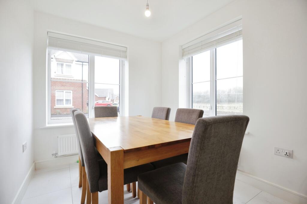 Additional image 10 of Paradise Close, Stratford-upon-Avon, Warwickshire, CV37